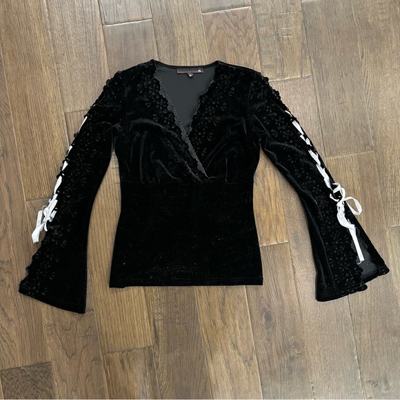 RK Long Sleeve with Tie Up Sleeves - Picture 10 of 14